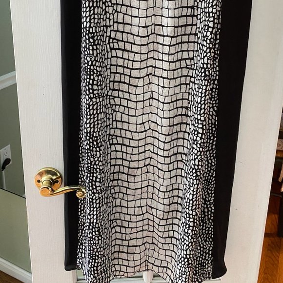 BCBG MaxAzria Snake Print Slit Front Maxi Skirt w/ Mini Skirt Inlay - Picture 4 of 6